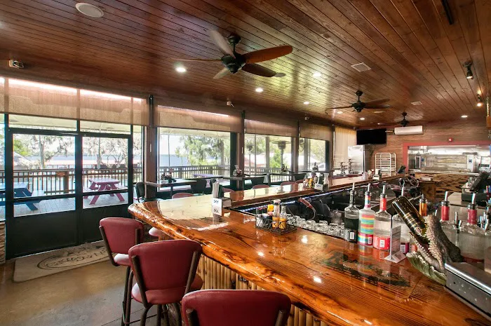 Renegades On The River Picture 3