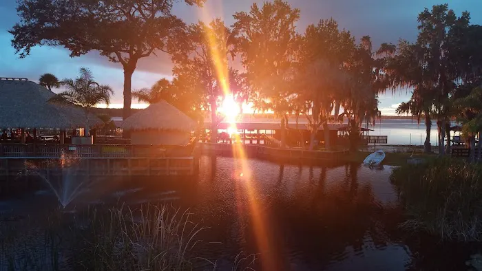 Renegades On The River Picture 10