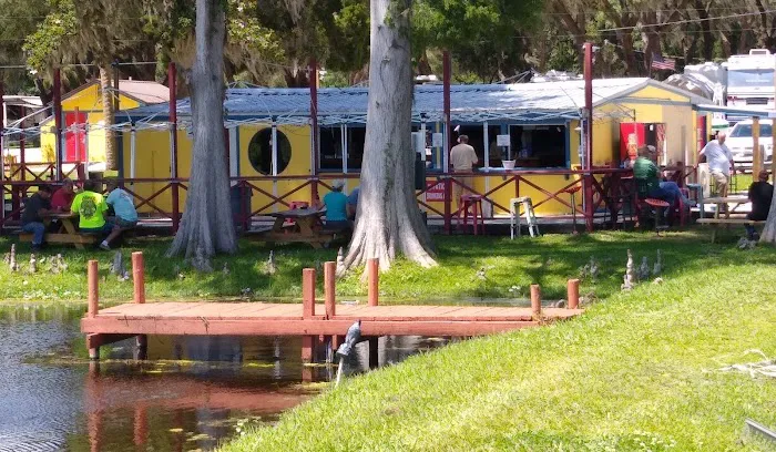 Emerald Cove RV Resort and The Buoy Bar Picture 2