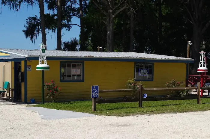 Emerald Cove RV Resort and The Buoy Bar Picture 5