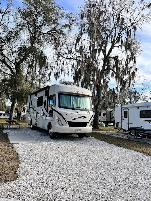 Sunny Oaks RV Park Picture 2