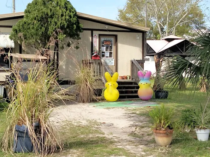 Suburban MH & RV Park Picture 6