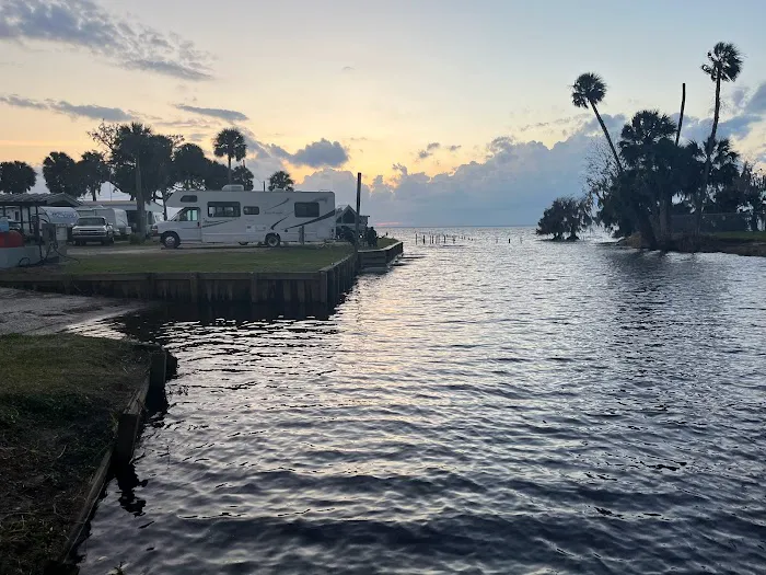 Pine Island RV & Marina Picture 5