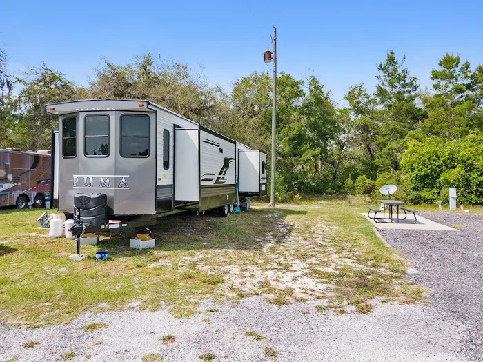 Bass Capital Mobile Home & RV Park Picture 7
