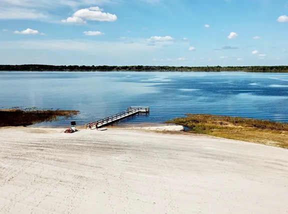 Lake Bryant MH & RV Park Picture 1