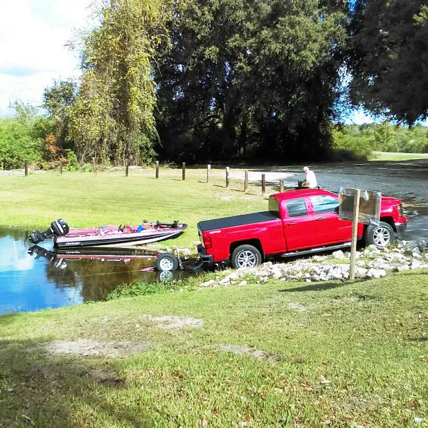 Lake Bryant MH & RV Park Picture 6