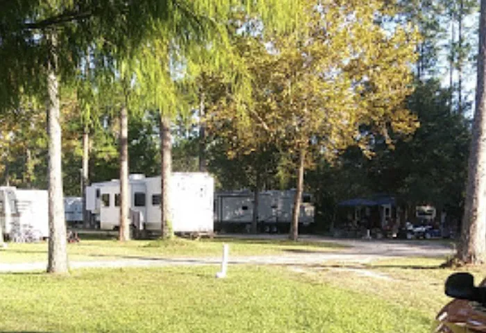 Ben's Hitching Post Campground Picture 7