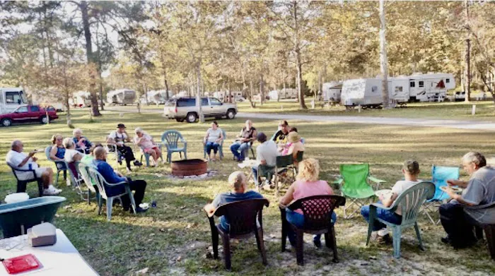 Ben's Hitching Post Campground Picture 9