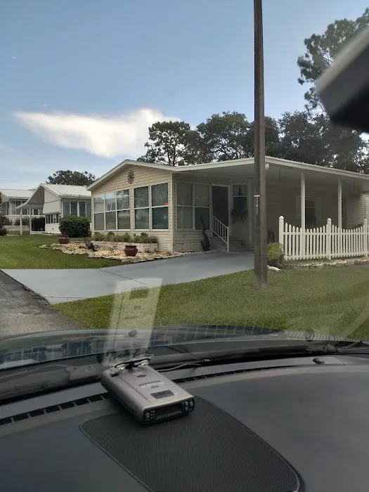 Oak Bend Village Picture 5