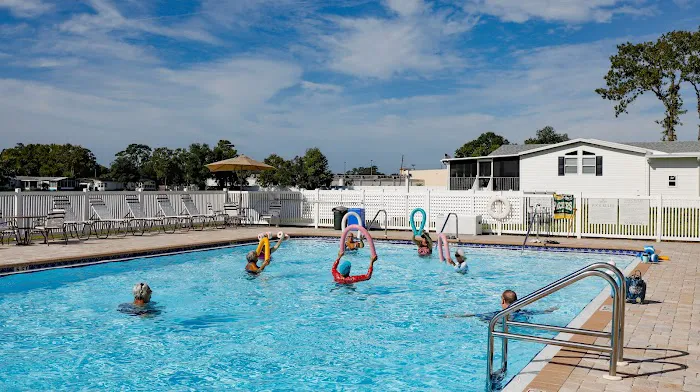 Crystal River Village Picture 3