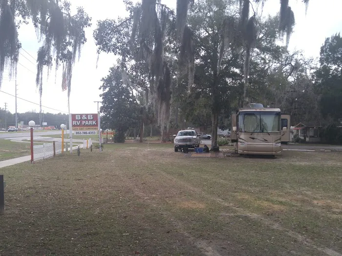 B & B RV Park Picture 3