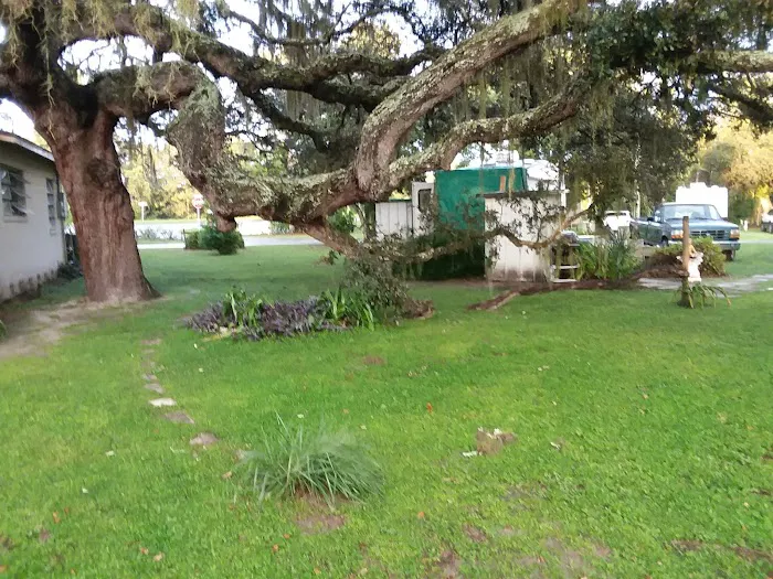 B & B RV Park Picture 8