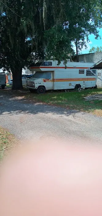 River City RV Park Picture 9