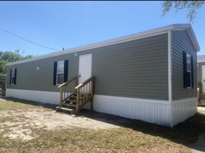 The Oaks at Panama Park Manufactured Housing community Picture 3