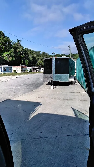 Marie's Mobile Home Park Picture 1