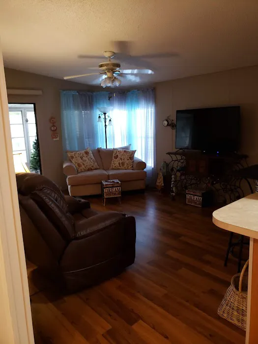 Moultrie Oaks Community Picture 7