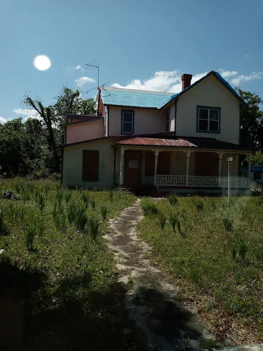 Bernard Trailer Park Picture 3
