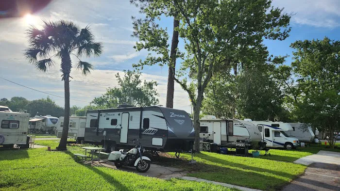 Fleetwood RV Park Picture 4