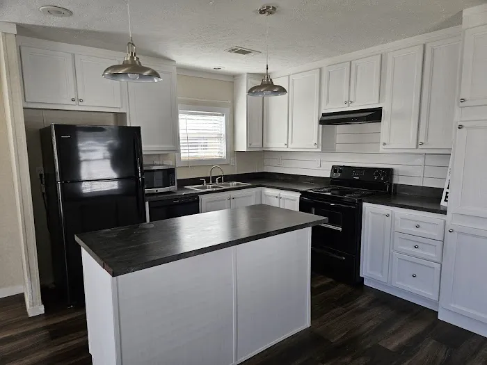 Belleview Estates Picture 4