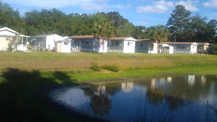 Golden Pond Village Picture 5