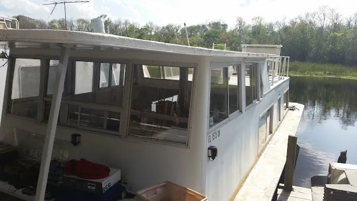 North Shell Marina And RV Park Picture 5