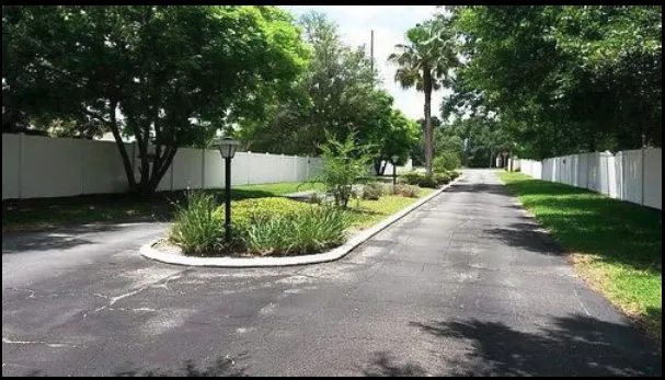 Raintree Village Picture 6