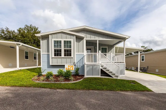 Hawthorne Hills 55+ Manufactured Home Community Picture 3