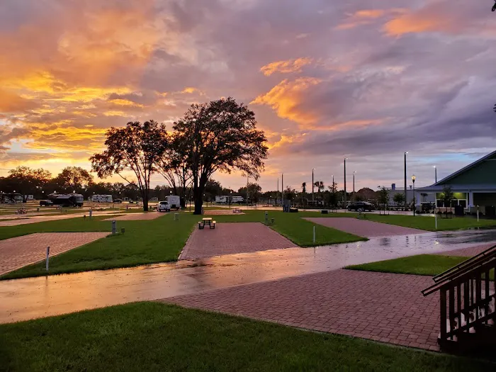 Sunkissed Village RV Resort Picture 6