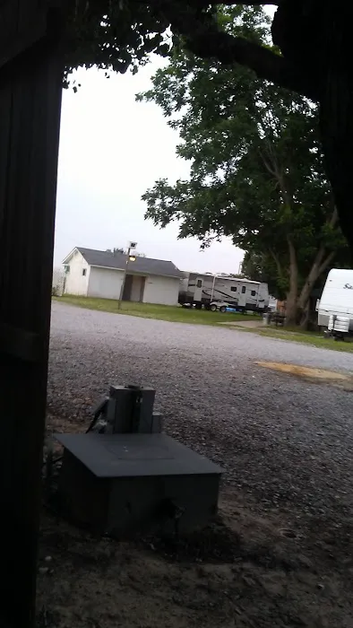 Almost Home RV Park Picture 8