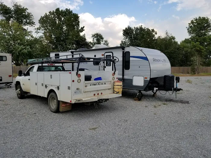 R&M RV Park Picture 3