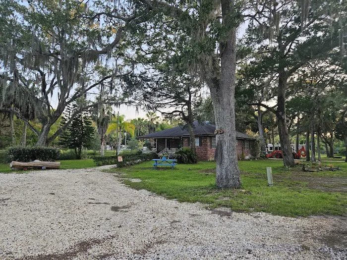 Cedars Lake MH & RV Park Picture 8