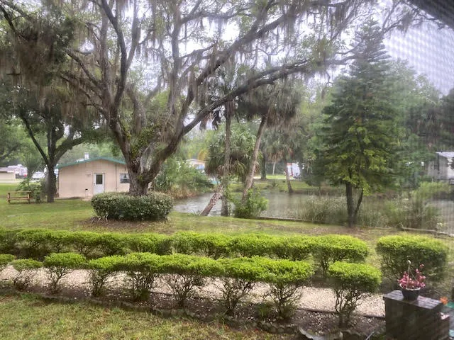 Cedars Lake MH & RV Park Picture 5