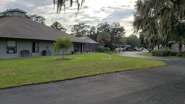 Chassa Oaks RV Resort Picture 1
