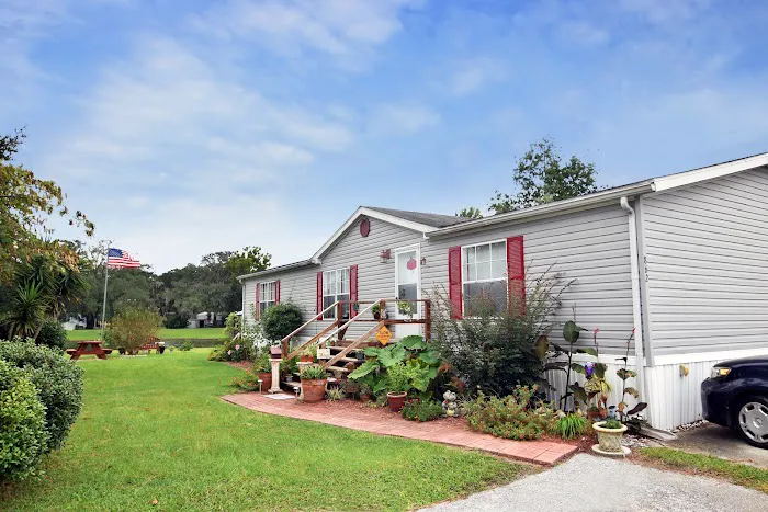 Portside at the Beaches Manufactured Home Community Picture 2