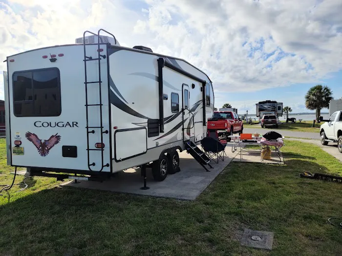 Pelican Roost RV Park Picture 9