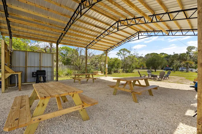 Amelia Island Mobile Home Park Picture 3