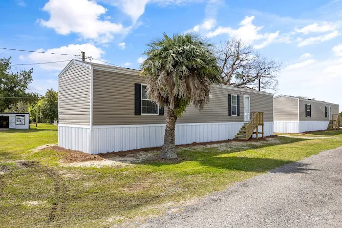 Amelia Island Mobile Home Park Picture 1