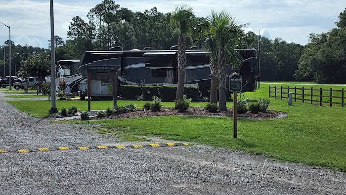 Eagle Hammock RV Park Picture 9