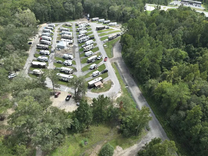 Huck's RV Park Picture 1