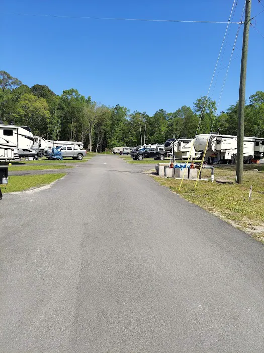 Huck's RV Park Picture 5