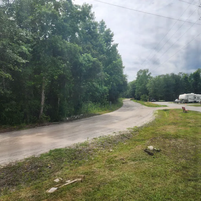 Huck's RV Park Picture 9