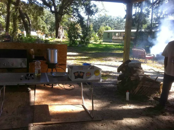 River Oaks Mobile Home Park Picture 8