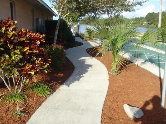 Lakeside Estates Picture 4