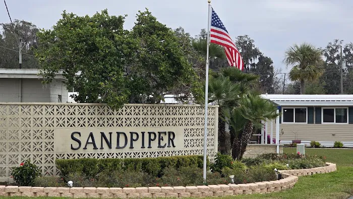 Sandpiper Mobile Home Park Picture 3