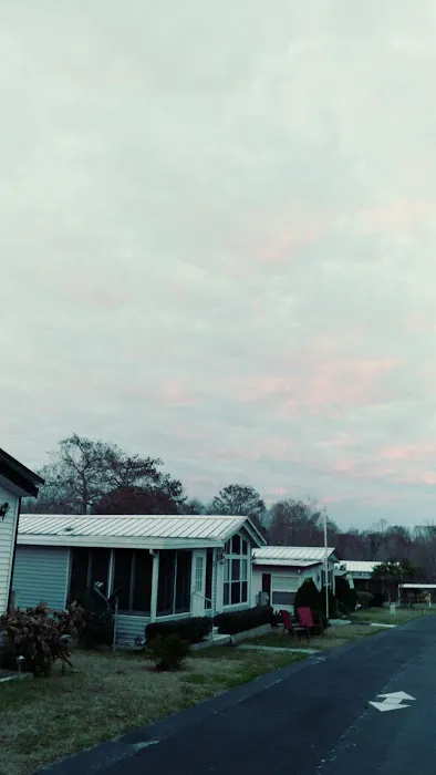 Midway Manor RV Park(55+) Picture 2