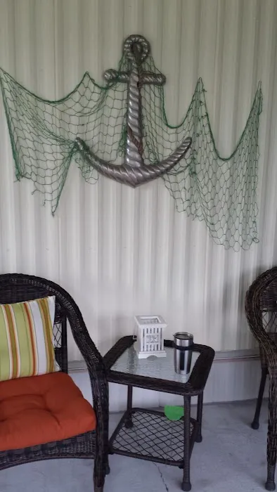 Midway Manor RV Park(55+) Picture 8