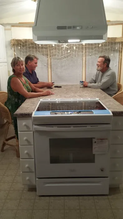 Midway Manor RV Park(55+) Picture 10