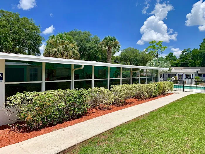 Land O' Lakes Mobile Home Community Picture 7