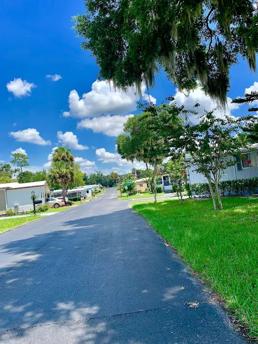 Land O' Lakes Mobile Home Community Picture 5