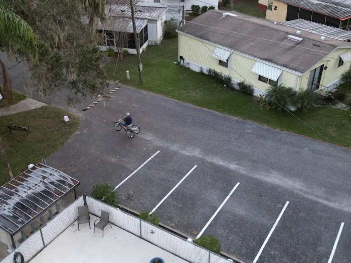 Sunshine Mobile Home Park Picture 1